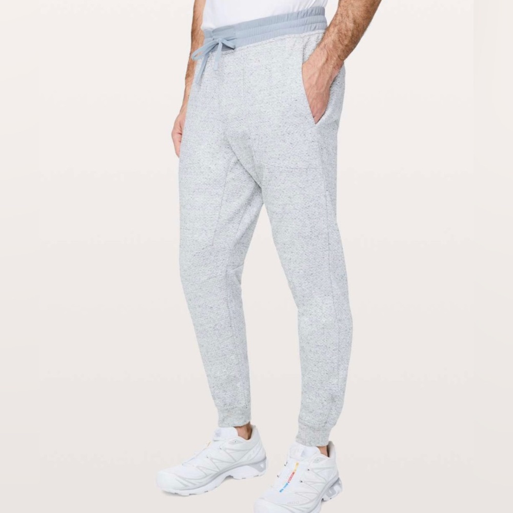 Lululemon Men At Ease Joggers in Heathered Melody Grey Sz XL